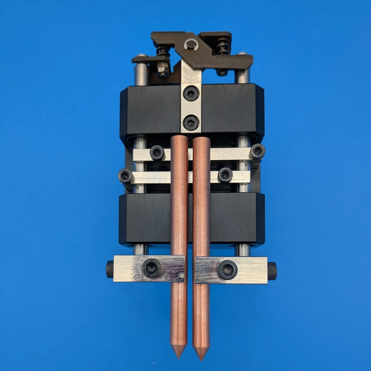 2点バランス治具|BLG-S|BLG-L|追従機構|溶接|溶接ヘッド|溶接機|電極