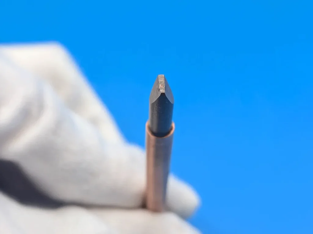 先端形状例｜マイナス型